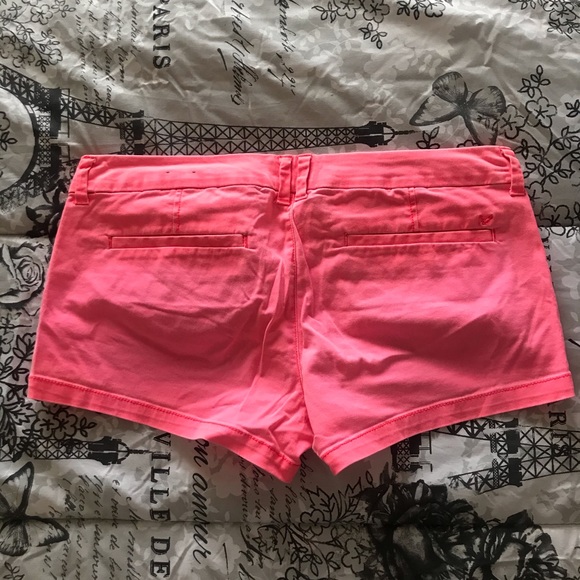 Shorts - Picture 3 of 3